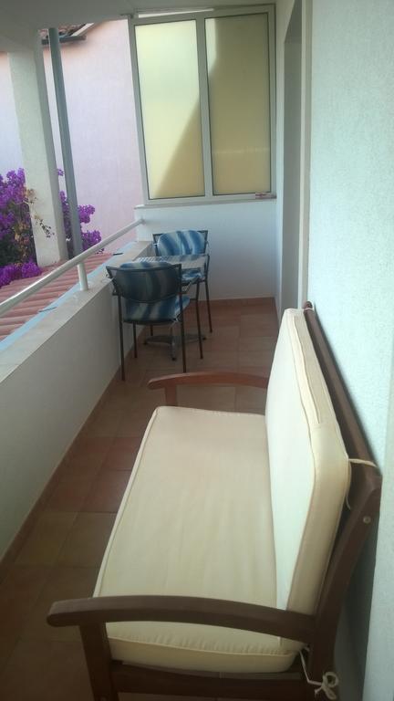 חוואר J&B Holiday House Hvar מראה חיצוני תמונה