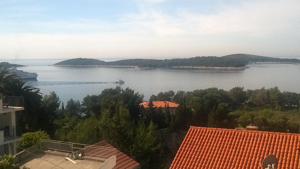 חוואר J&B Holiday House Hvar מראה חיצוני תמונה