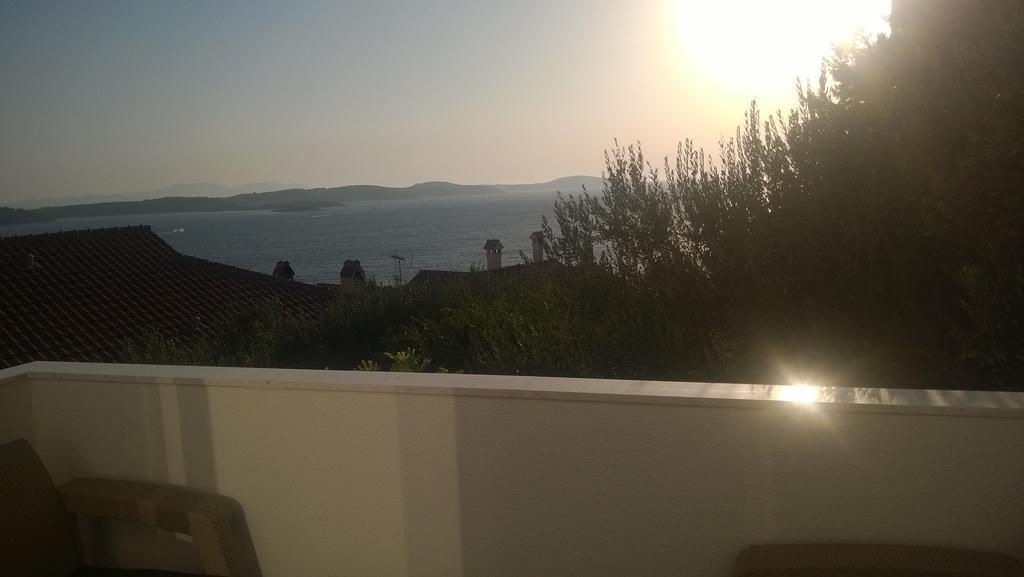 חוואר J&B Holiday House Hvar מראה חיצוני תמונה